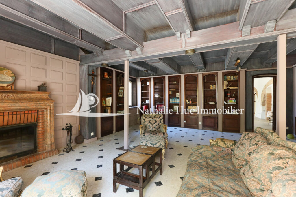 vente propriété 20 Pièce(s) – NR pièces – NR chambres – NR voyageurs – 956.00 m²