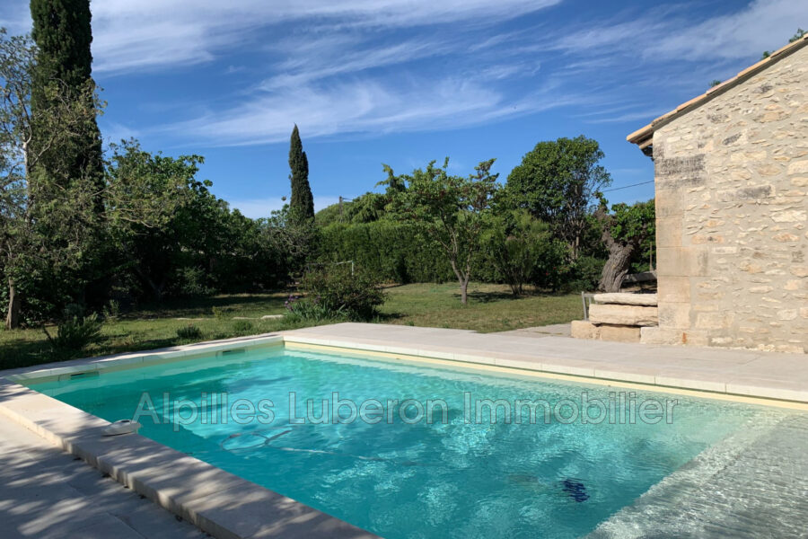 Maison à louer à Saint-Rémy-de-Provence