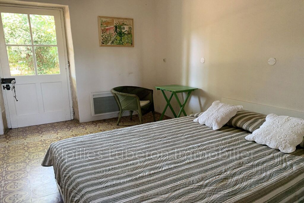 location saisonnière mas 6 Pièce(s) – 6 pièces – 4 chambres – NR voyageurs – 140.00 m²