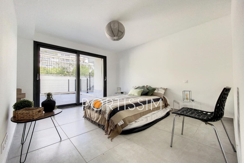 Golfe-Juan / appartement 2 pièces / état neuf / grand jardin – 2 pièces – 1 chambre – NR voyageurs – 50.21 m²