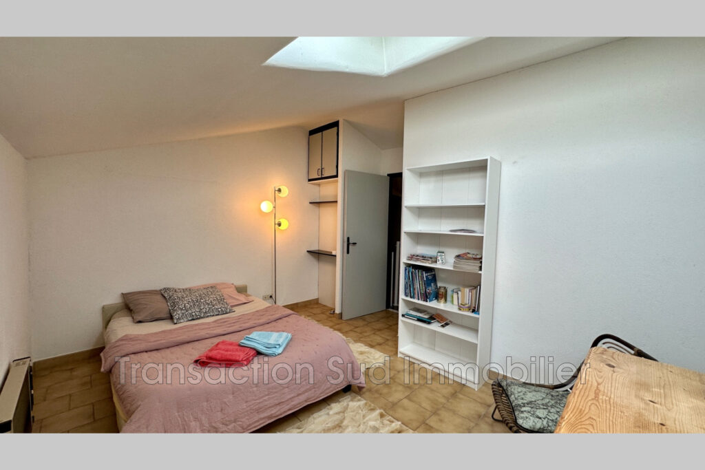 vente maison de village 5 Pièce(s) – 5 pièces – 4 chambres – NR voyageurs – 125.00 m²