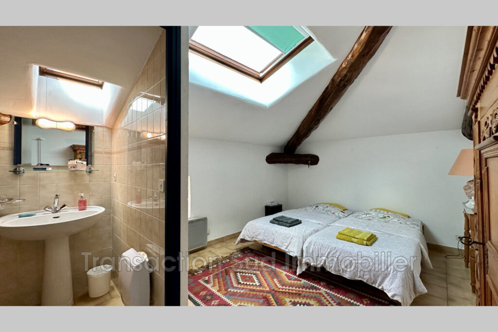 vente maison de village 5 Pièce(s) – 5 pièces – 4 chambres – NR voyageurs – 125.00 m²