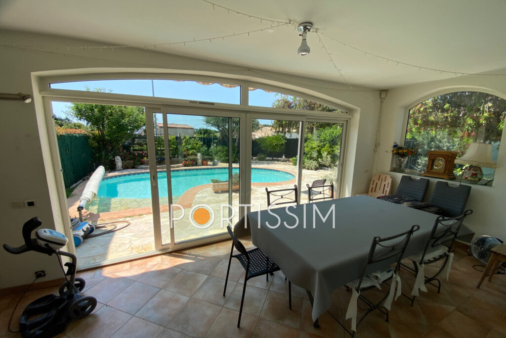 vente  5 Pièce(s) – 5 pièces – 4 chambres – NR voyageurs – 184.00 m²