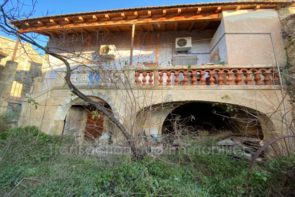 vente maison de village 6 Pièce(s) – 6 pièces – 4 chambres – NR voyageurs – 120.00 m²