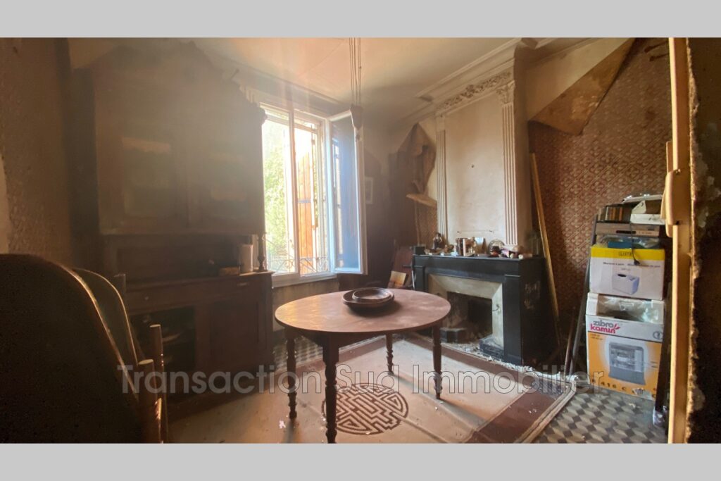 vente maison de village 6 Pièce(s) – 6 pièces – 4 chambres – NR voyageurs – 120.00 m²