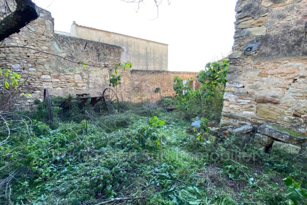 vente maison de village 6 Pièce(s) – 6 pièces – 4 chambres – NR voyageurs – 120.00 m²