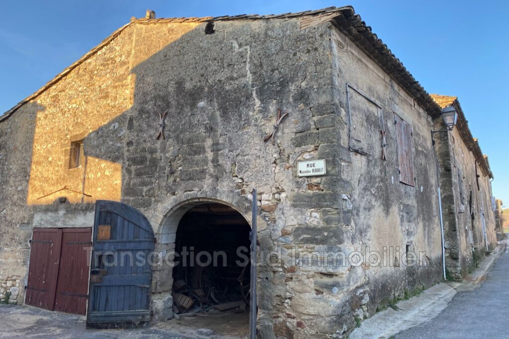 vente maison de village 6 Pièce(s) – 6 pièces – 4 chambres – NR voyageurs – 120.00 m²