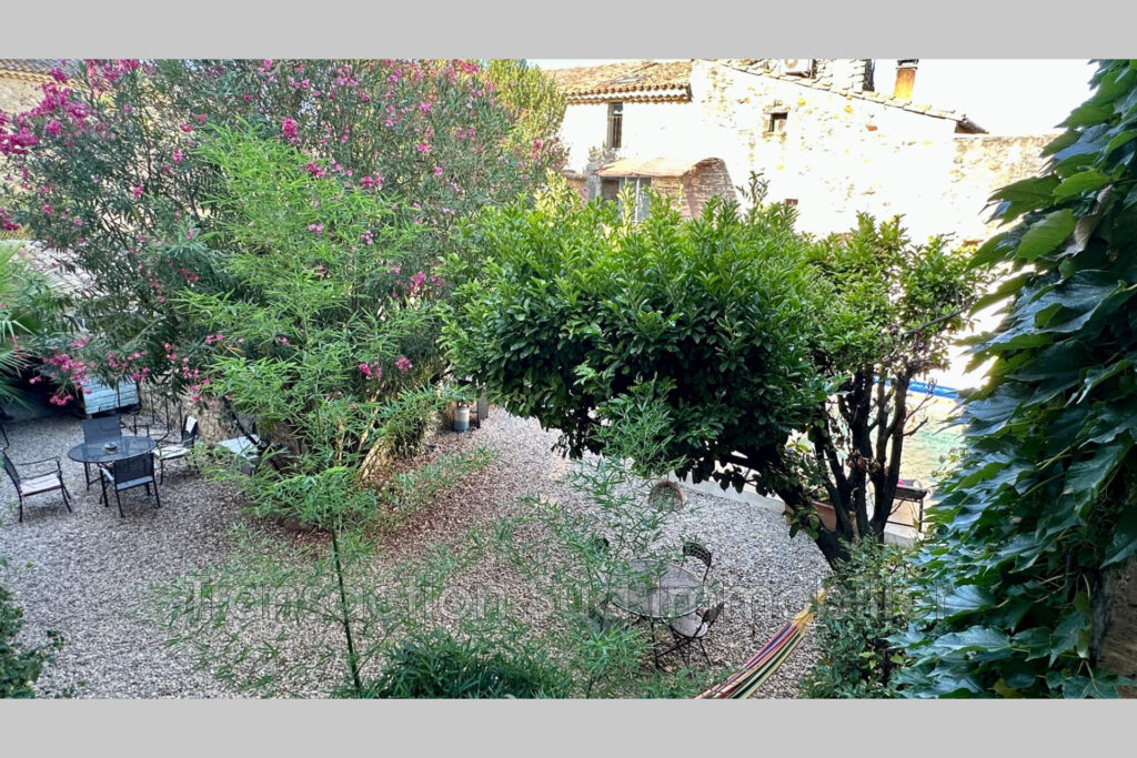 vente maison 11 Pièce(s) – 11 pièces – 7 chambres – NR voyageurs – 280.00 m²