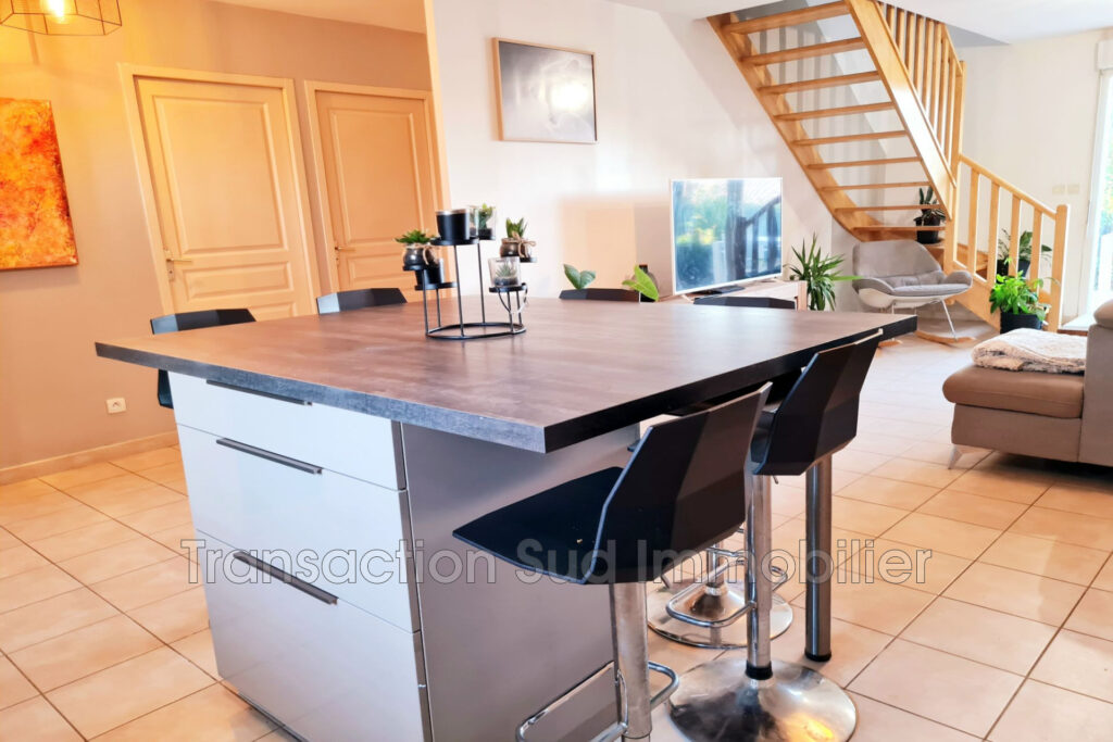 vente maison 4 Pièce(s) – 4 pièces – 3 chambres – NR voyageurs – 81.00 m²