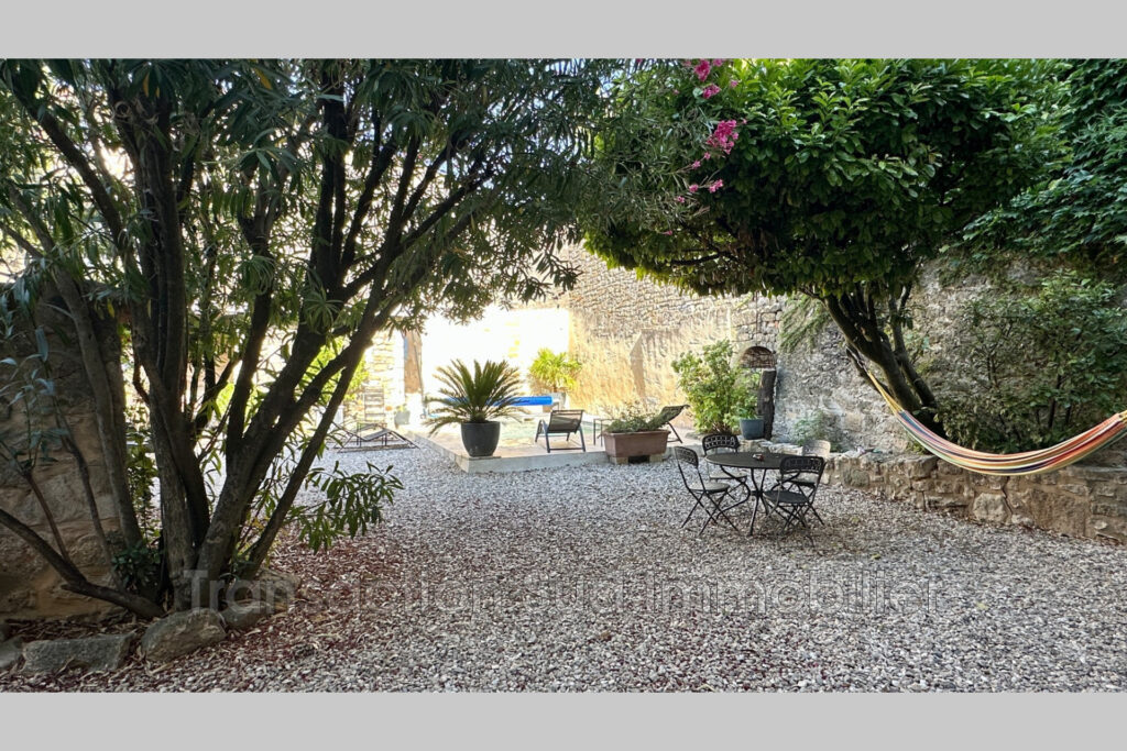 vente maison 11 Pièce(s) – 11 pièces – 7 chambres – NR voyageurs – 280.00 m²