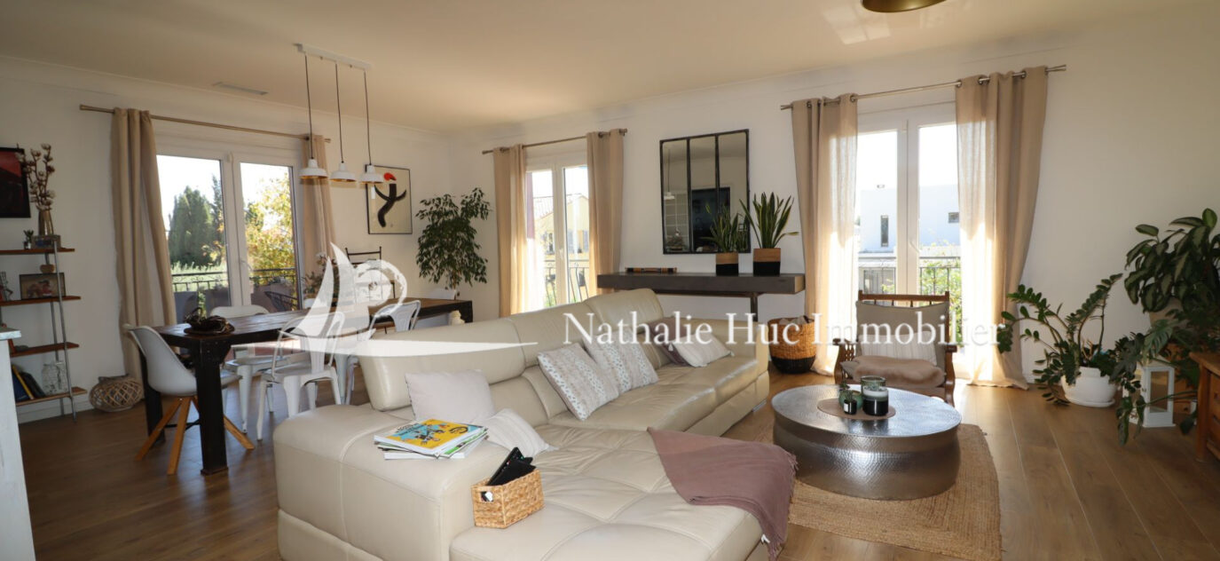 vente villa 6 Pièce(s) – 6 pièces – 4 chambres – NR voyageurs – 200.00 m²
