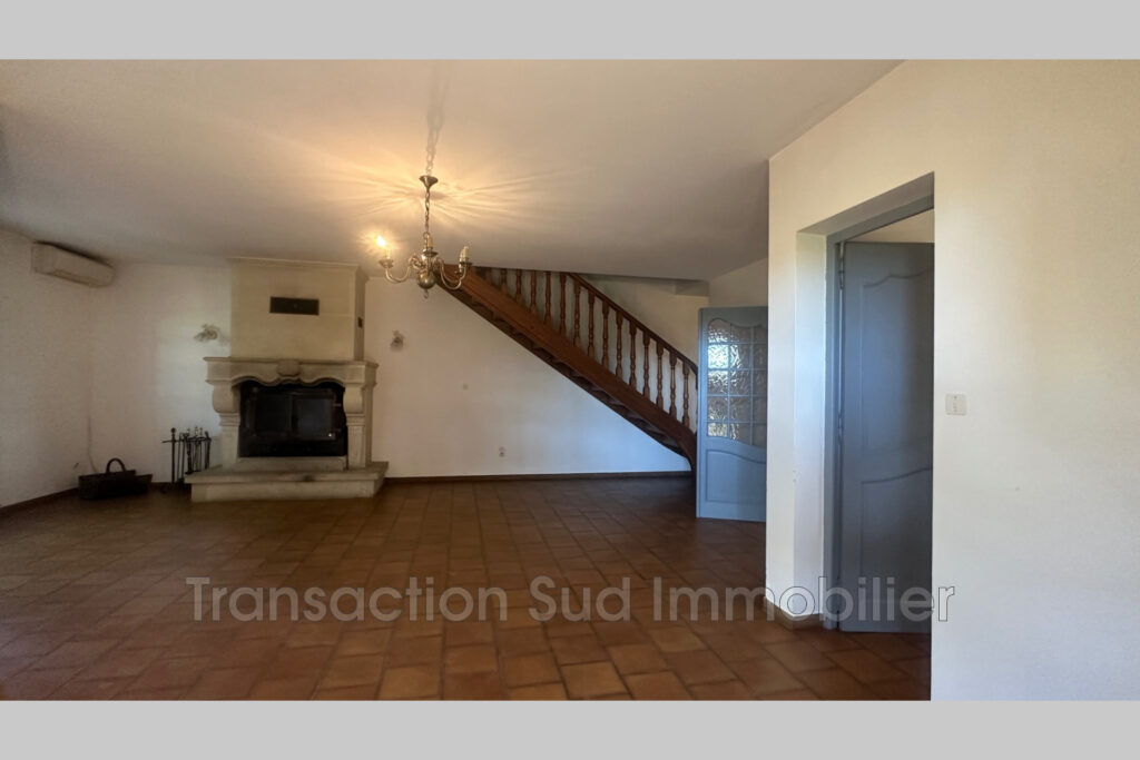 vente maison 5 Pièce(s) – 5 pièces – 3 chambres – NR voyageurs – 148.00 m²