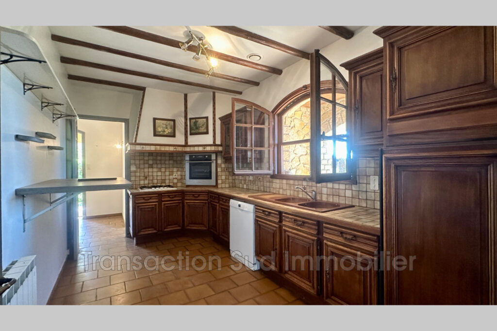 vente maison 5 Pièce(s) – 5 pièces – 3 chambres – NR voyageurs – 148.00 m²