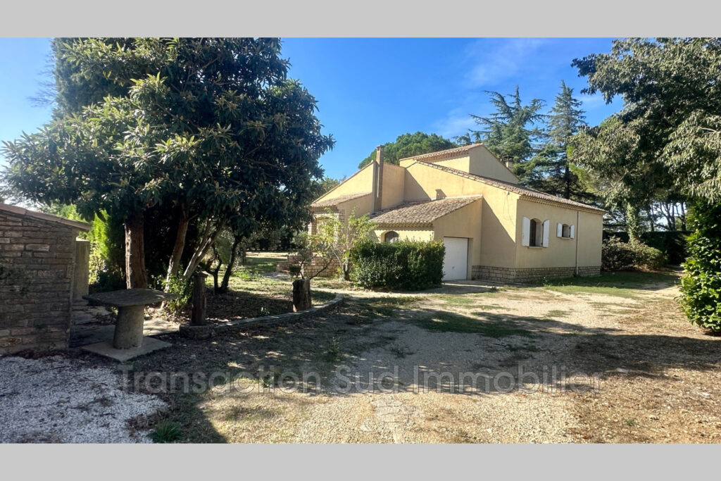 vente maison 5 Pièce(s) – 5 pièces – 3 chambres – NR voyageurs – 148.00 m²