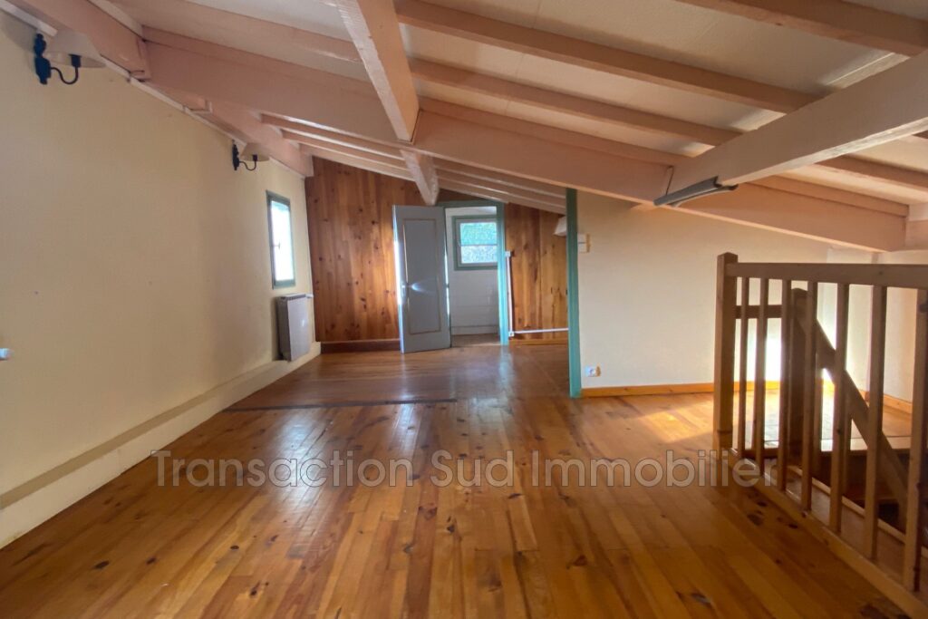 vente maison 9 Pièce(s) – 9 pièces – 7 chambres – NR voyageurs – 220.00 m²