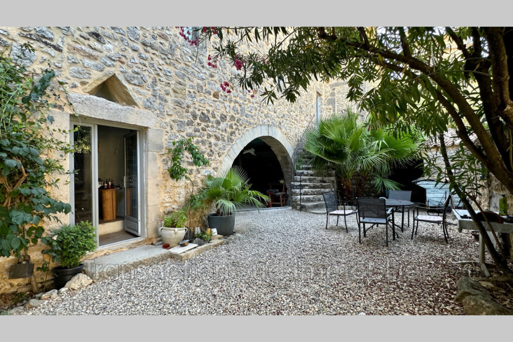 vente maison 11 Pièce(s) – 11 pièces – 7 chambres – NR voyageurs – 280.00 m²