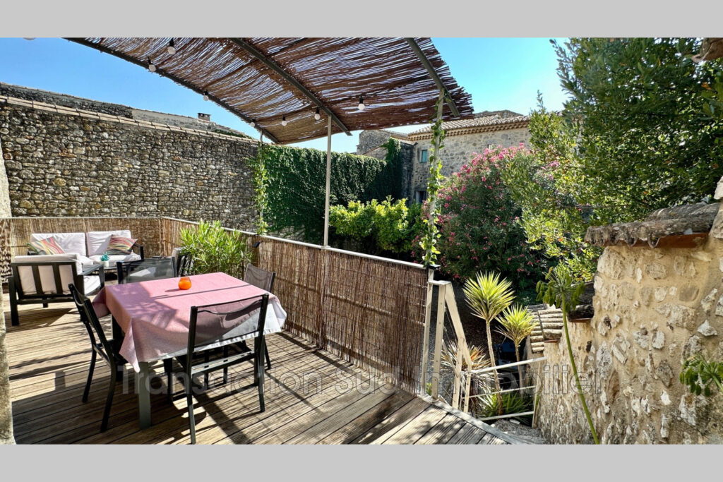 vente maison 11 Pièce(s) – 11 pièces – 7 chambres – NR voyageurs – 280.00 m²