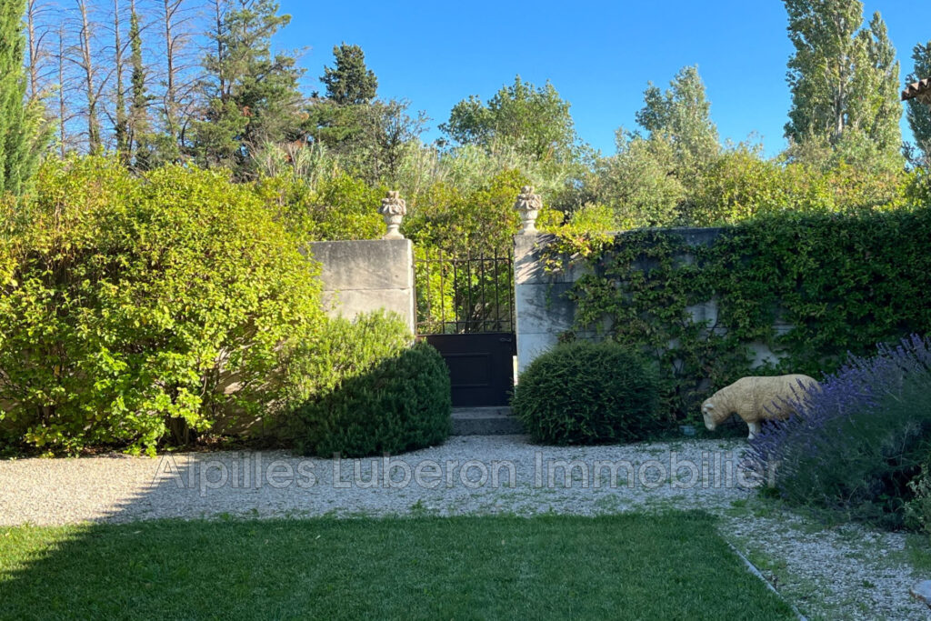 vente maison de campagne 6 Pièce(s) – 6 pièces – 4 chambres – NR voyageurs – 135.00 m²