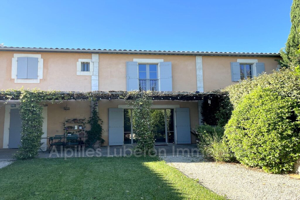 vente maison de campagne 6 Pièce(s) – 6 pièces – 4 chambres – NR voyageurs – 135.00 m²
