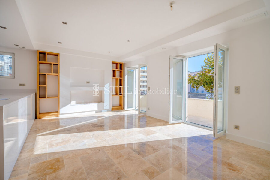 Appartement à vendre à Sainte-Maxime — Vue sur la ville — photo 9