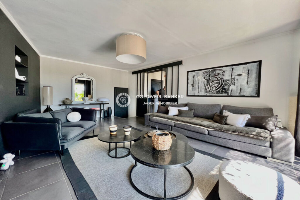 vente maison 4 Pièce(s) – 4 pièces – 3 chambres – NR voyageurs – 128.00 m²