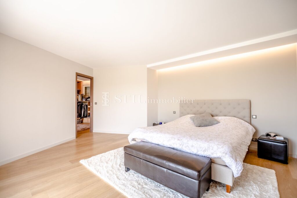 location saisonnière villa 5 Pièce(s) – 5 pièces – 4 chambres – NR voyageurs – 300.00 m²