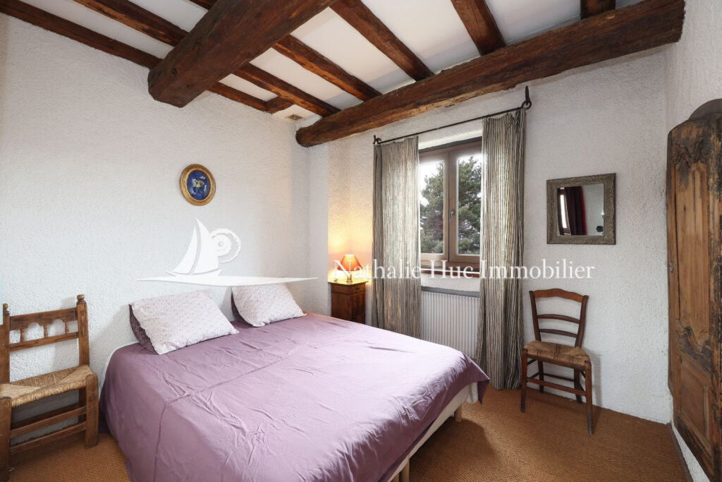 vente maison 8 Pièce(s) – 8 pièces – 7 chambres – 210.00 m²