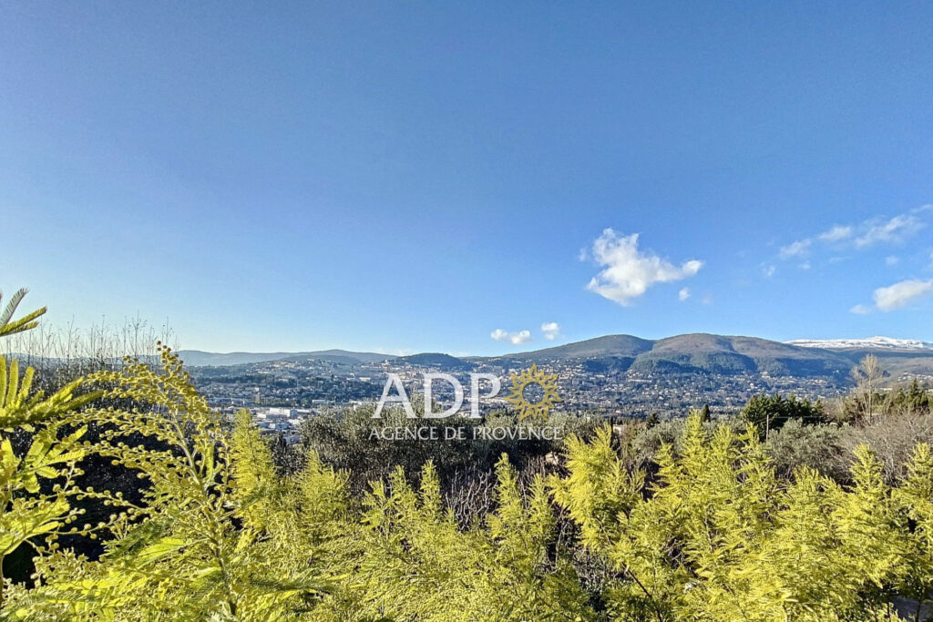 vente maison 7 Pièce(s) – 7 pièces – 6 chambres – 250.00 m²