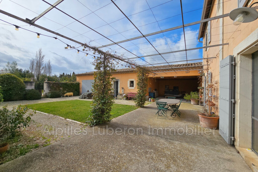 vente maison de campagne 6 Pièce(s) – 6 pièces – 4 chambres – NR voyageurs – 135.00 m²