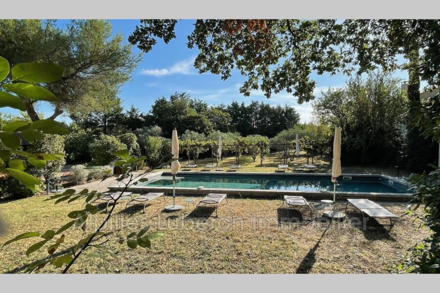 Maison à louer à Saint-Rémy-de-Provence