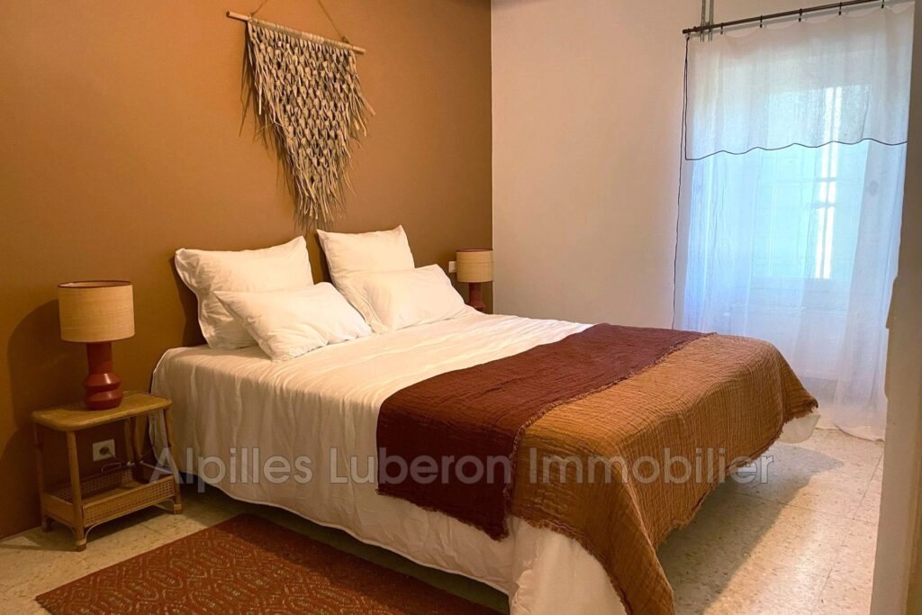 location saisonnière mas 7 Pièce(s) – 7 pièces – 5 chambres – NR voyageurs – 150.00 m²