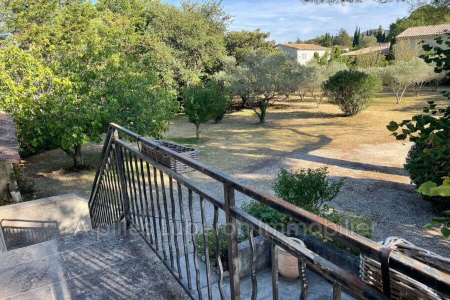 Maison à louer à Saint-Rémy-de-Provence
