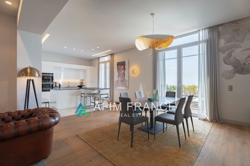 vente maison de ville 4 Pièce(s) – 4 pièces – 3 chambres – 210.00 m²