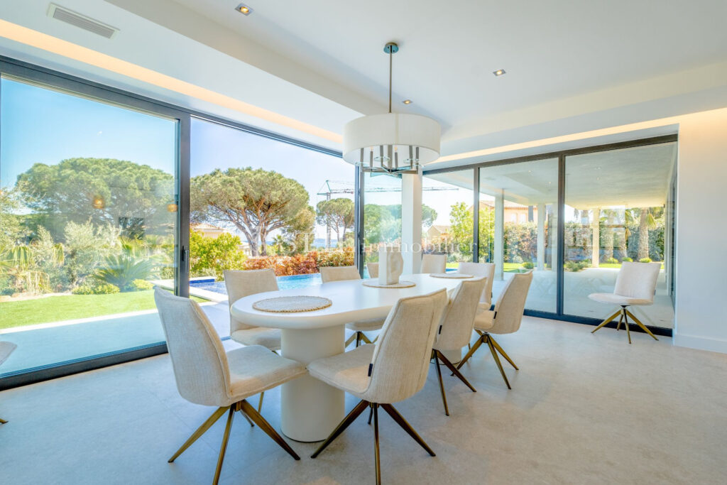 vente villa 6 Pièce(s) – 6 pièces – 6 chambres – NR voyageurs – 370.00 m²