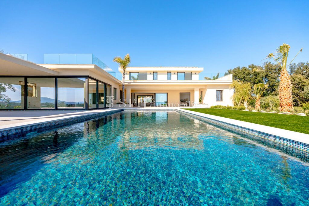 vente villa 6 Pièce(s) – 6 pièces – 5 chambres – 353.00 m²