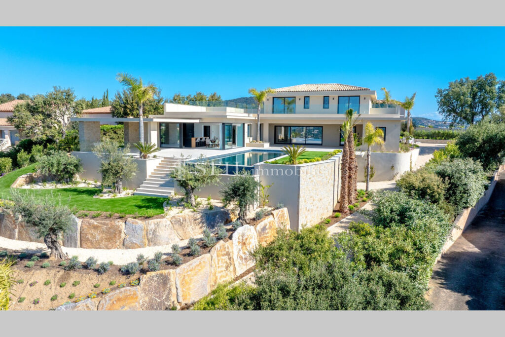 vente villa 6 Pièce(s) – 6 pièces – 5 chambres – 353.00 m²
