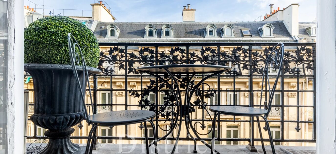 Location meublée courte durée  – Appartement familial de 200m² – grand luxe. – 3 chambres – 6 voyageurs – 200 m²