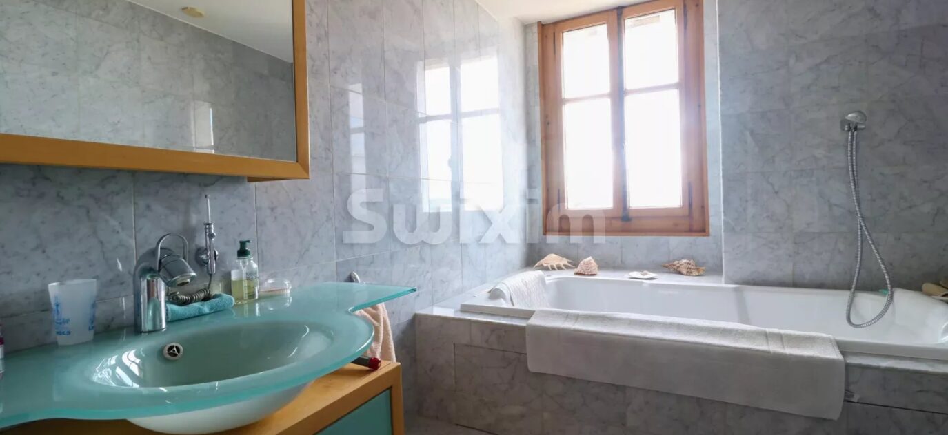Duplex T5 centre ville Evian-les-bains – 5 pièces – 4 chambres – NR voyageurs – 122.7 m²
