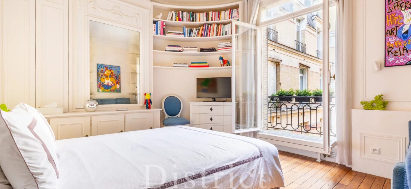 Location meublée courte durée  – Appartement familial de 200m² – grand luxe. – 3 chambres – 6 voyageurs – 200 m²