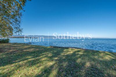 Vente MAGNIFIQUE PIEDS DANS L&rsquo;EAU DANS DOMAINE PRIVÉ SÉCURISÉ SCIEZ – 5 pièces – 3 chambres – 120 m²