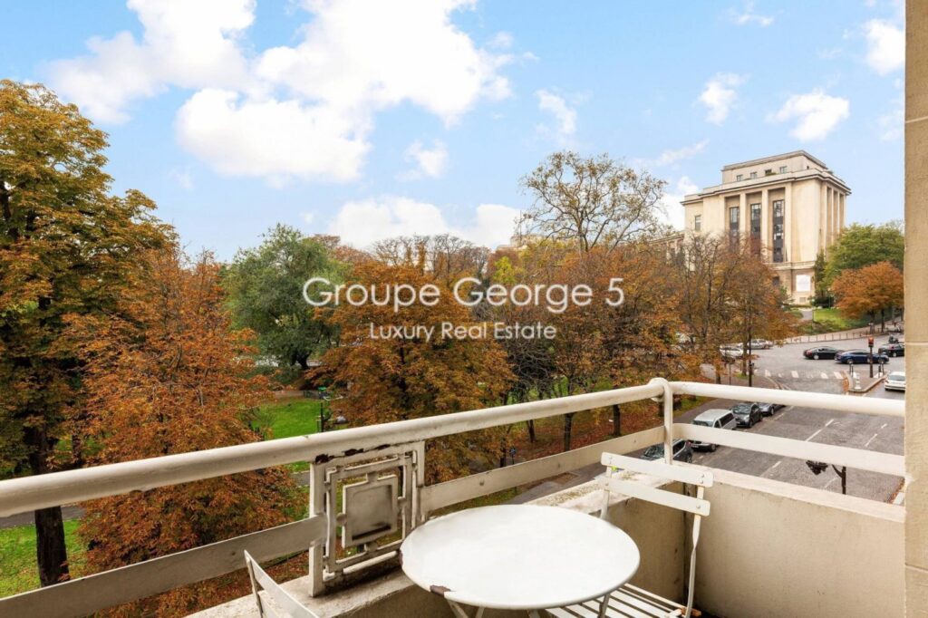 Paris 16ème – Chaillot. Rare appartement de standing de 89m – 3 pièces – 2 chambres – 89 m²