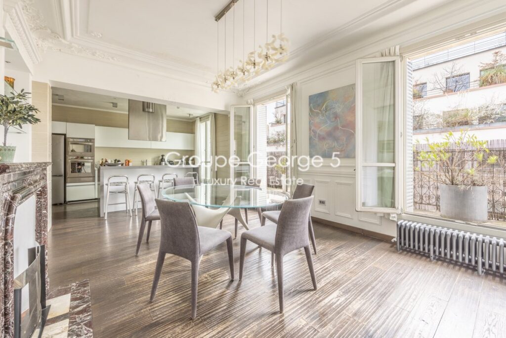 Appartement Arc de Triomphe Exclusivité – 5 pièces – 3 chambres – 168.54 m²