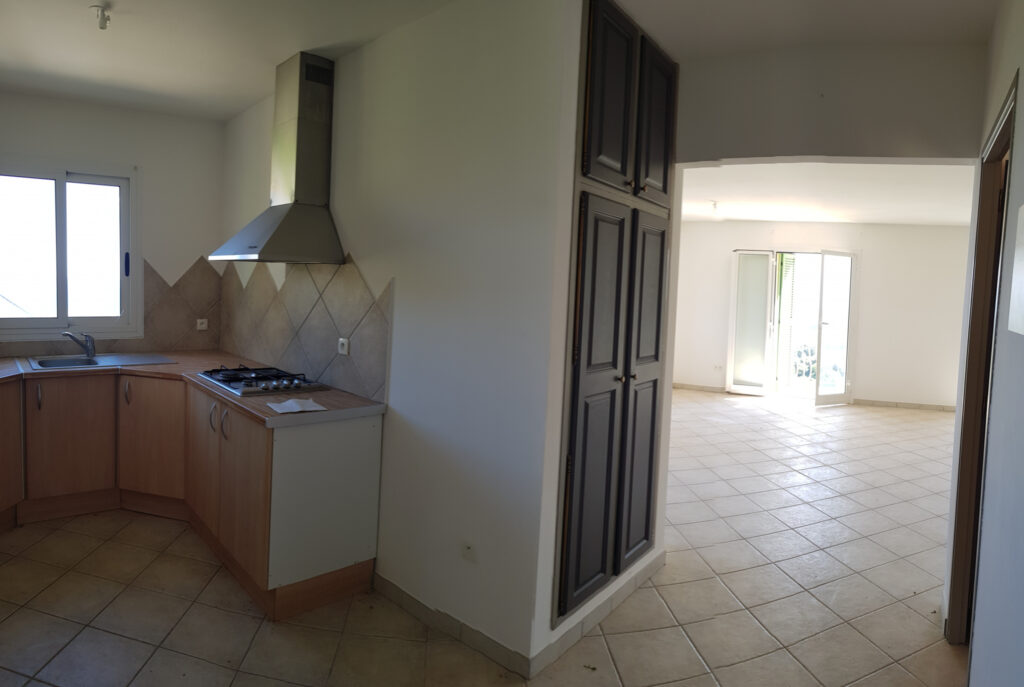 Cervioni, Vue imprenable, Appartement T4 au 2ème é – 4 pièces – 3 chambres – 93 m²