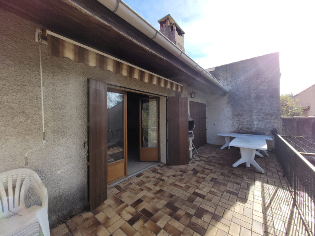 Maison Nyons 26110 – 4 pièces – 3 chambres – 94 m²