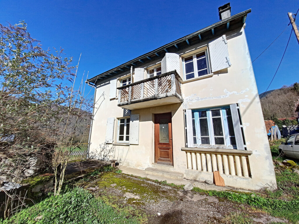 Maison 2 chambres avec vue sur les montagnes  – 3 pièces – 2 chambres – 63 m²