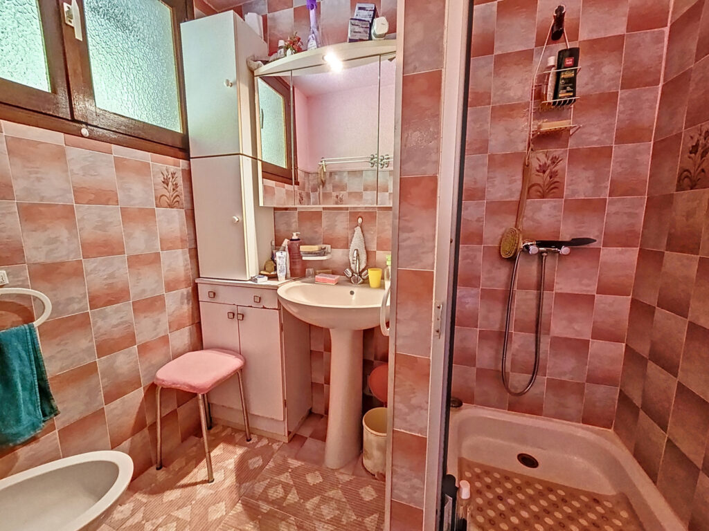 Maison avec vue sur les montagnes – 5 pièces – 4 chambres – 88 m²