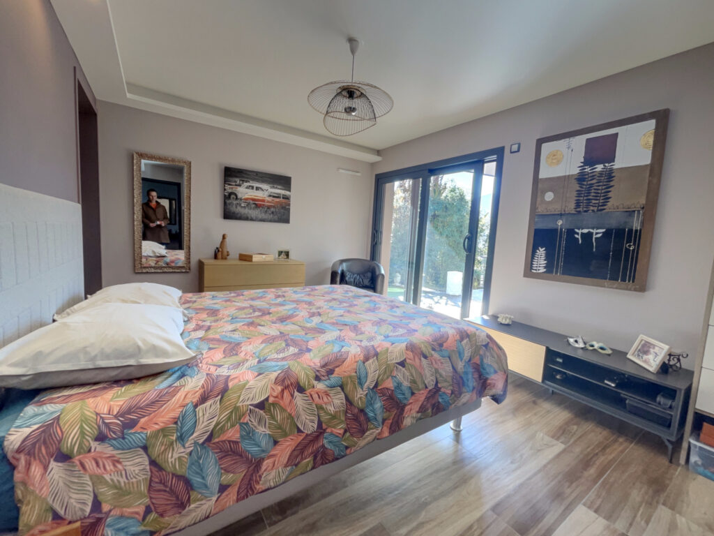 Aix les bains Appartement de 122 m2 face au lac avec terrass – 4 pièces – 2 chambres – 122 m²