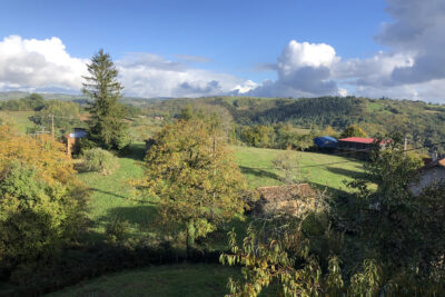 Corps de ferme avec dépendances à la campagne  – 3 pièces – 2 chambres – 150 m²