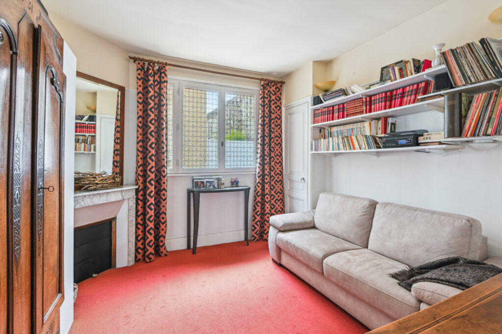 Suresnes (92) – Demeure de prestige avec vue sur Paris – 7 pièces – 5 chambres – 300 m²