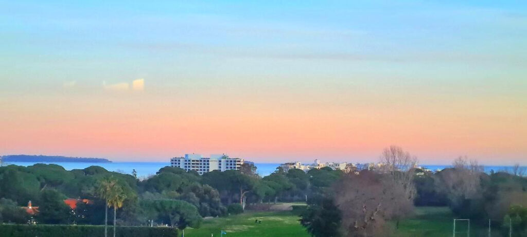 Magnifique vue mer pour cet appartement T5  terrasse garage – 5 pièces – 3 chambres – 110 m²